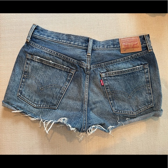 Levi 501 shorts - Picture 5 of 10